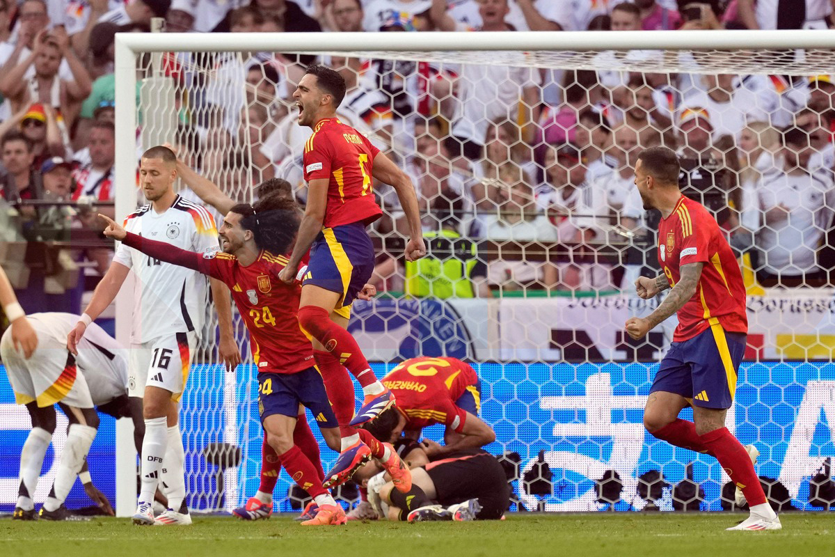 Spain Shocks Germany with Last-Minute Winner...